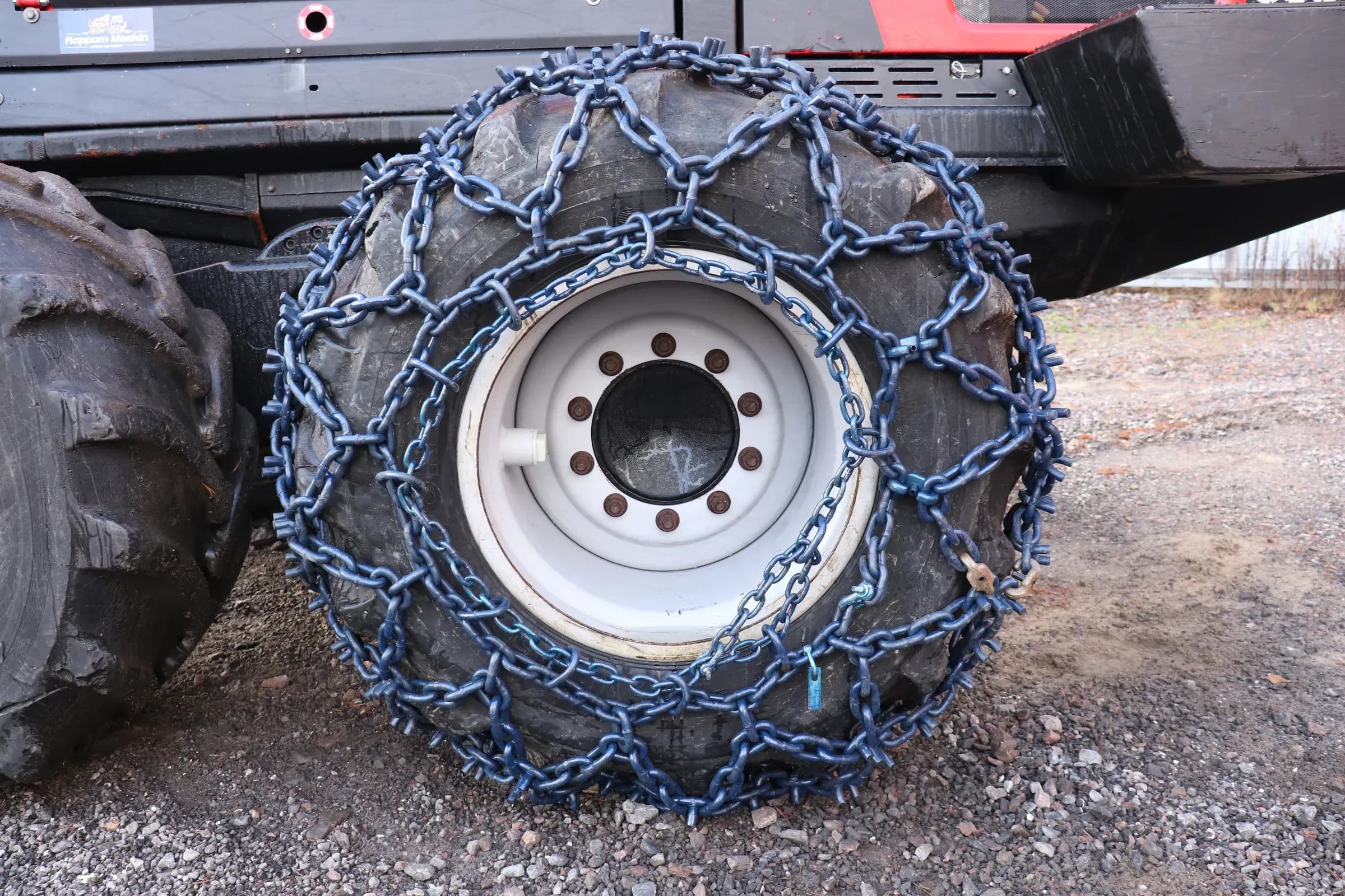 XL Chains am Vorderrad eines Rückezugs, Nahaufnahme